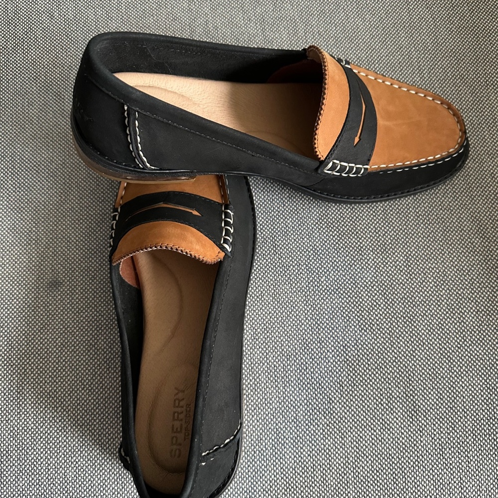 Sperry Two-Tone Brown and Black Penny Loafers marked 10 but 10.5s - Picture 2 of 8
